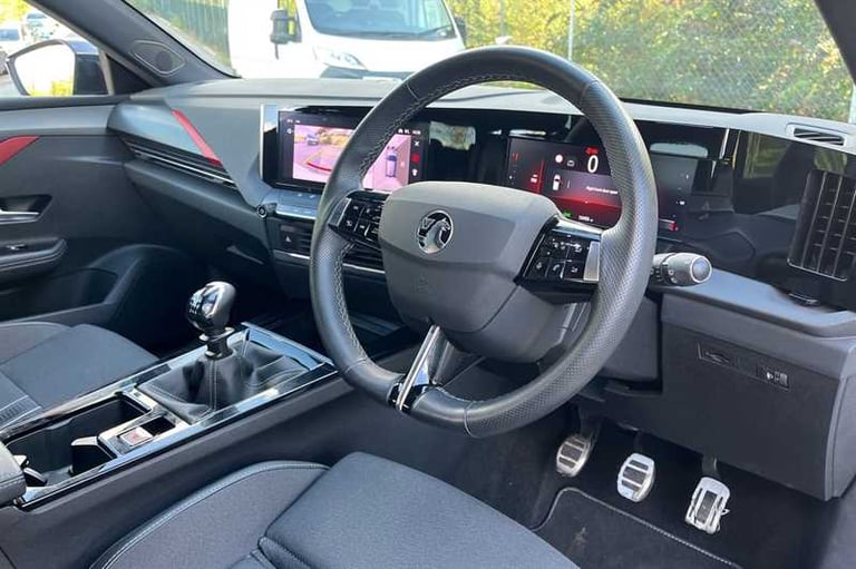 2022 Vauxhall Astra 1.2i Turbo (130 PS) GS Line 5 Door Petrol Hatchback *** 1 Owner / Full Vaux H...