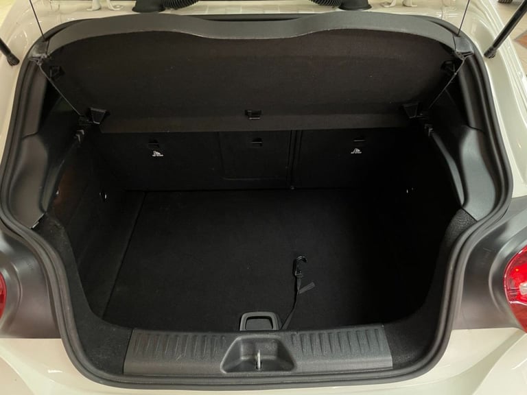 2017 Mercedes-Benz A-Class 2.1 A200d Sport (Premium Plus) Hatchback 5dr Diesel 7G-DCT Euro 6 (s/s...