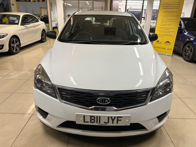 2011 Kia Ceed 1.4 1 Euro 5 5dr HATCHBACK Petrol Manual