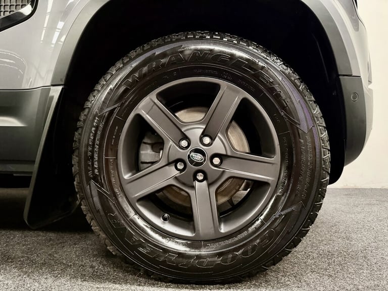 2022 Land Rover Defender 3.0 D250 Hard Top Auto [3 Seat] PANEL VAN DIESEL Automatic