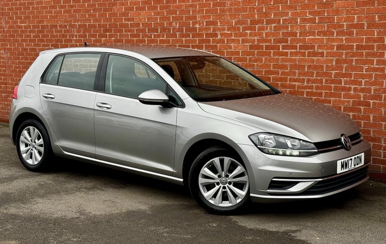 image for 2017 Volkswagen Golf 1.6 TDI BlueMotion Tech SE Nav Euro 6 (s/s) 5dr HATCHBACK Diesel Manual