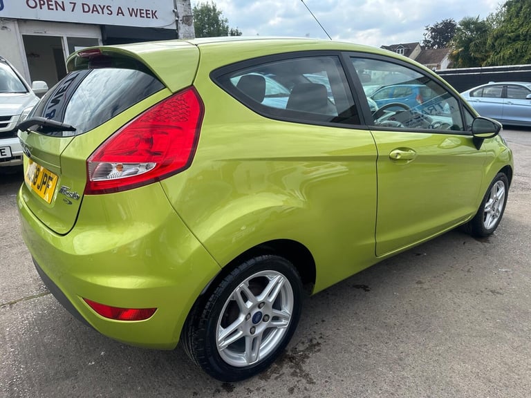 2010 Ford Fiesta 1.4 Edge 5dr Auto HATCHBACK Petrol Manual