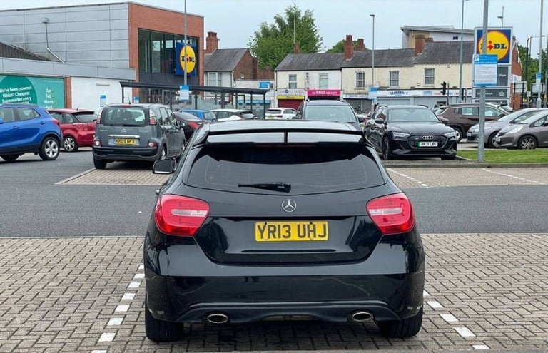 Mercedes-Benz, A CLASS, Hatchback, 2013, Manual, 1796 (cc), 5 doors