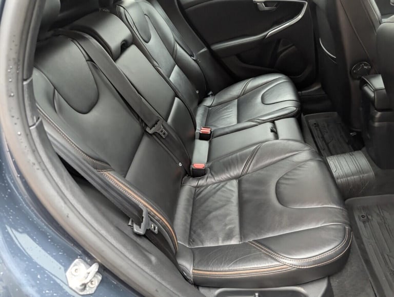 2019 Volvo V40 Cross Country 1.5 T3 Edition Hatchback 5dr Petrol Auto Euro 6 (s/s) (152 ps) 18'' ...