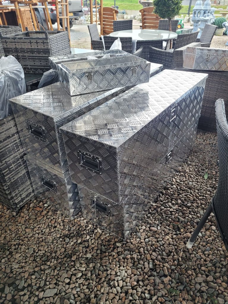 Aluminium Checker Plate toolboxes suit lorries trucks Trailers tractor recovery straps & parts