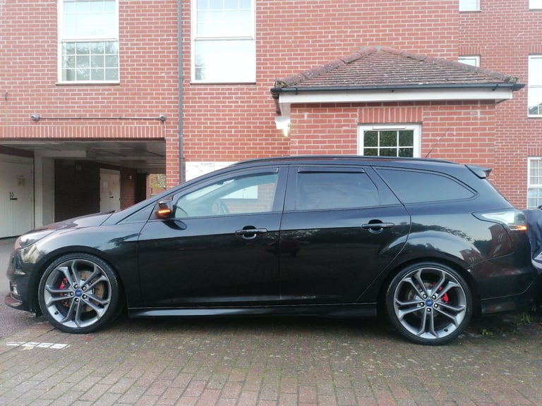Genuine St ford 19" alloys 