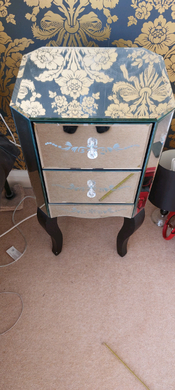 Venetian mirrored bedside tables x 2