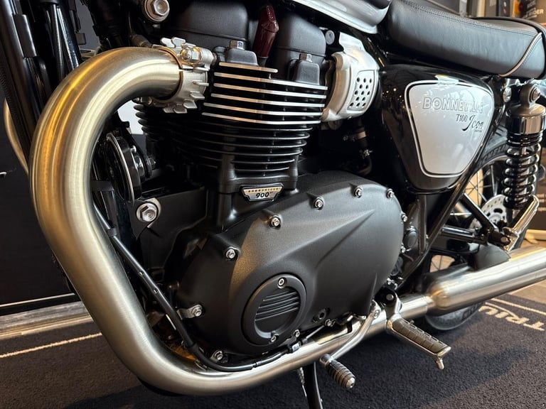 2025 Triumph Bonneville T100 ICON EDITION Petrol black 5 Speed