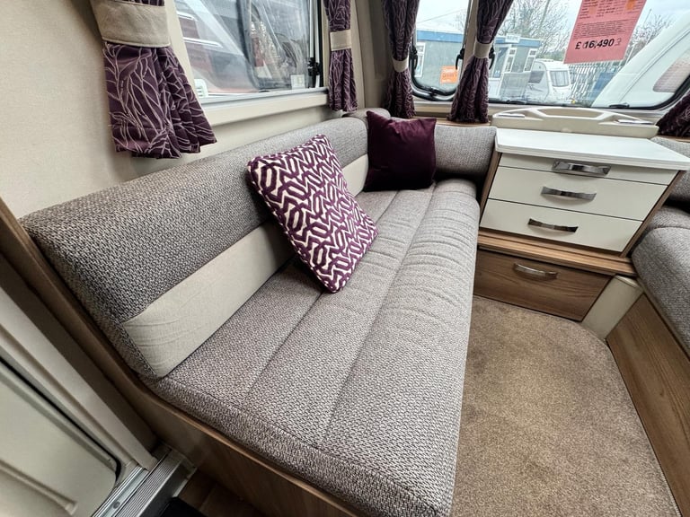 SWIFT KUDOS 530 SB 2018 MODEL 4 BERTH FIXED ISLAND BED TOURING CARAVAN