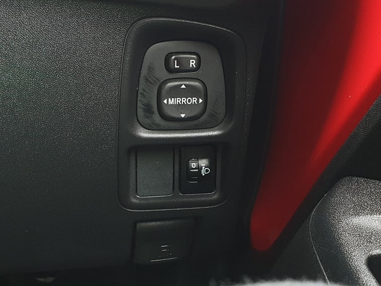 2017 Toyota AYGO 1.0 VVT-i X-Play 5dr Hatchback Petrol Manual