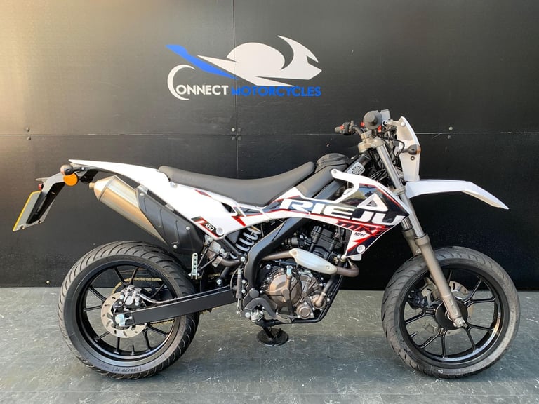 RIEJU MRT 125 VERY LOW MILEAGE HPI CLEAR 125cc SUPERMOTO