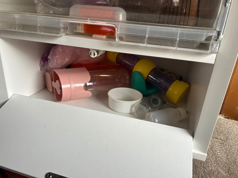 Omlet Small Animal Hutch