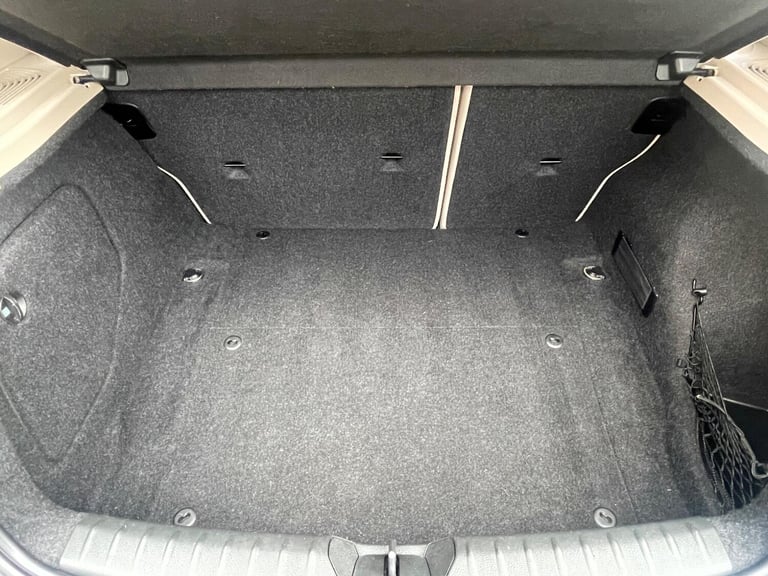 2012 BMW 1 Series 2.0 120d SE Euro 5 (s/s) 5dr HATCHBACK Diesel Manual