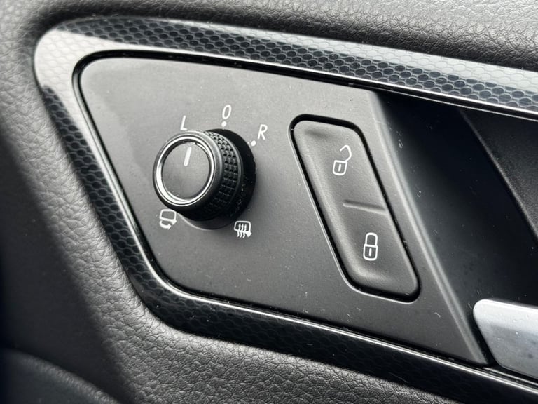 2013 63 VOLKSWAGEN GOLF 2.0 TDI BLUEMOTION TECH GT HATCHBACK 5DR DIESEL MANUAL E