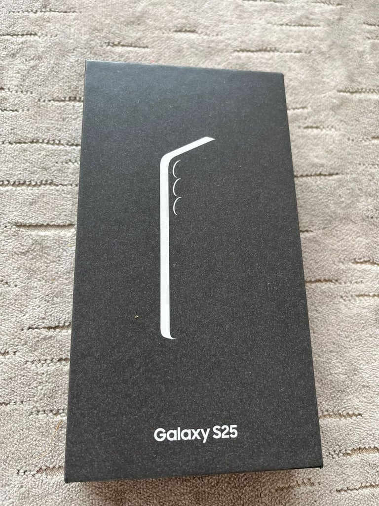 Samsung Galaxy s25 5g 128gb used 420 unlocked with Samsung warranty