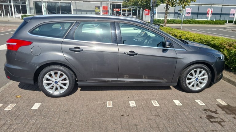 Ford, FOCUS, 2016, Automatic, 999 (cc), 5 doors