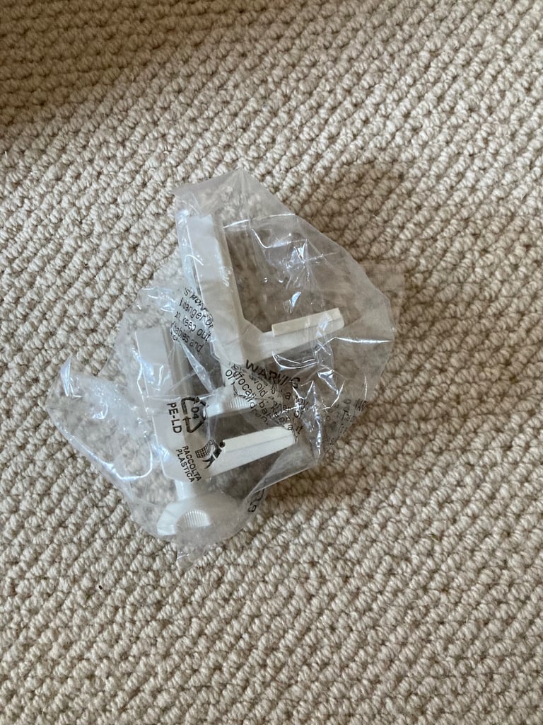 Toilet seat raised (new boxed) 