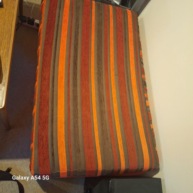 Sofas living room 4 piece very good condition 