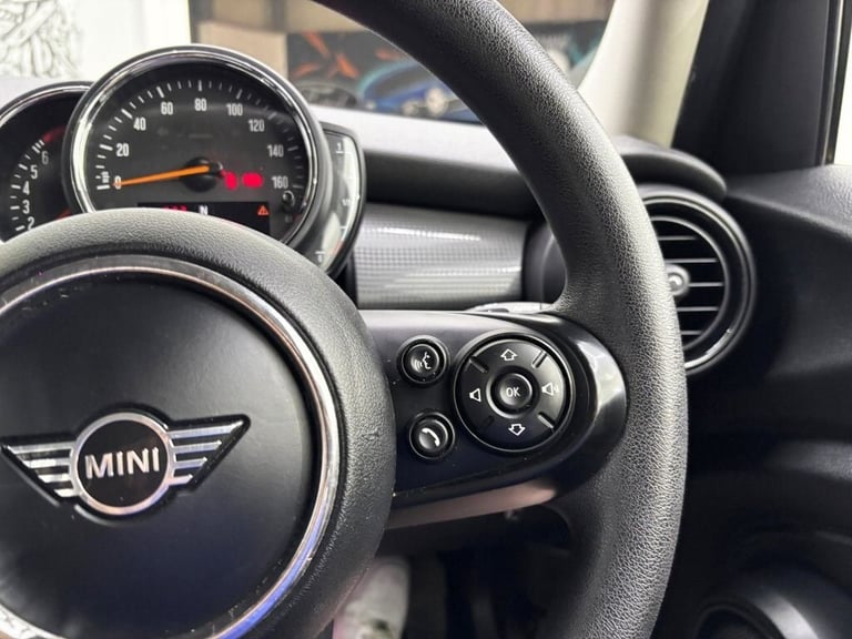 2019 MINI Hatch 1.5 Cooper Classic Hatchback 5dr Petrol Manual Euro 6 (s/s) (136 ps) Hatchback Pe...
