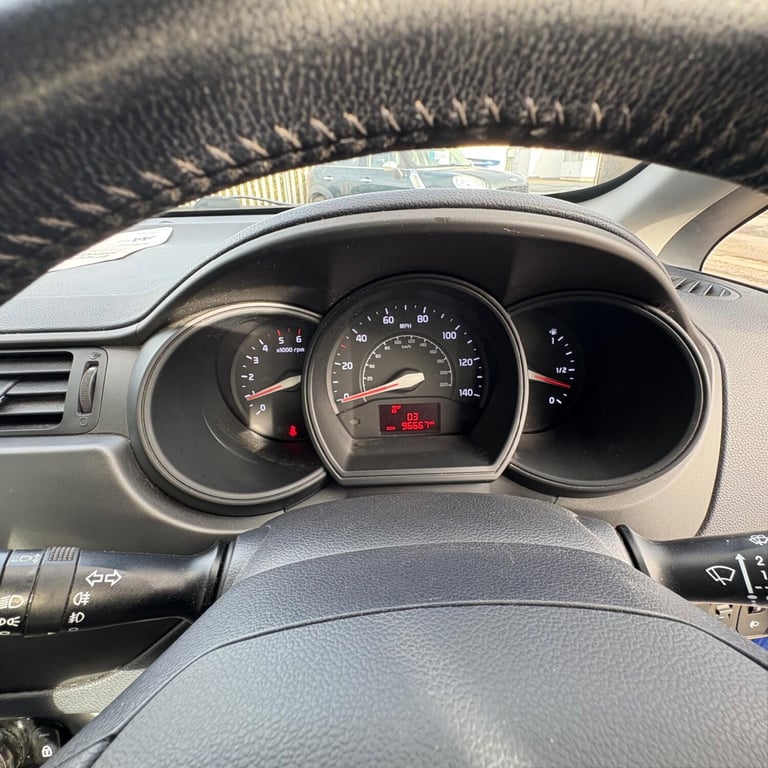 2013 Kia Rio 1.1 CRDi 2 EcoDynamics 5dr HATCHBACK DIESEL Manual