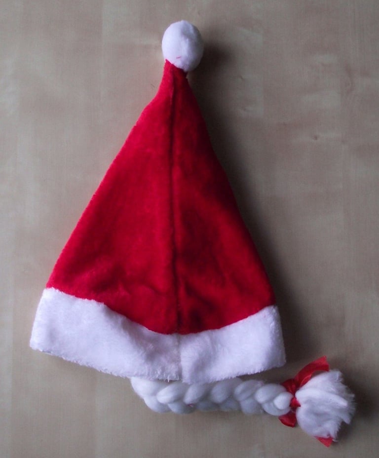 Santa Bundle: Sacks, Hat, Stockings, ‘Toys’ – Job Lot of Christmas Decorations