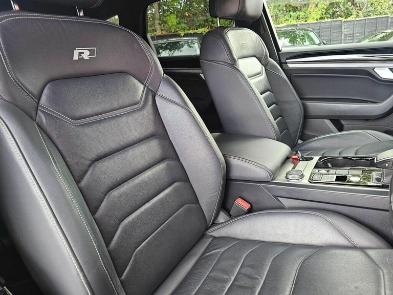 2019 Volkswagen Touareg 3.0 V6 TSI 4Motion R-Line Tech 5dr Tip Auto ESTATE PETROL Automatic