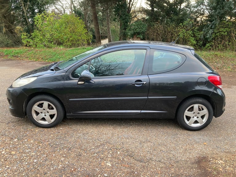 2010  PEUGEOT 1.4  HDI DIESEL 3   DOOR HATCHBACK. 55 mpg., £20 TAX LONG MOT.