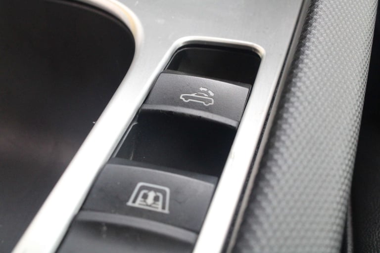 2009 Audi TT 2.0 TT Quattro TDI 4WD 2dr Convertible Diesel Manual