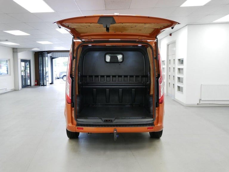 2022 TRANSIT CUSTOM 320 2.0 EBL 185 BHP SWB SPORT CREWCAB 5 SEATER ( NO VAT )