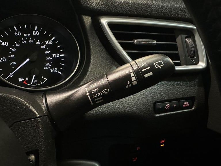 2018 Nissan Qashqai 1.5 dCi Acenta SUV 5dr Diesel Manual Euro 6 (s/s) (110 ps) HATCHBACK Diesel M...