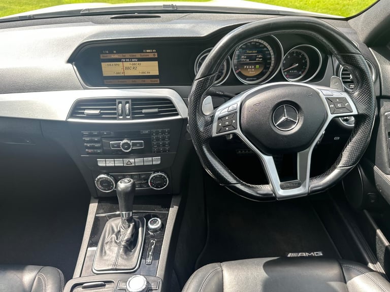 *** 2012 Mercedes-Benz C63 AMG 6.2 V8 460 BHP *** SUN-ROOF 