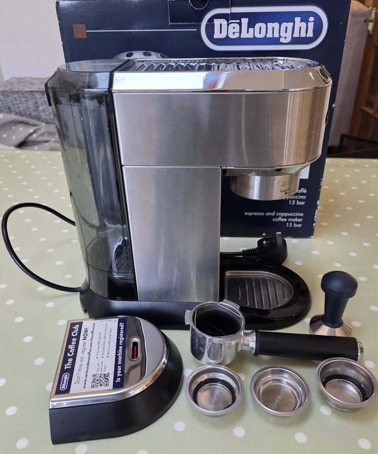 Delonghi espresso & cappuccino machine