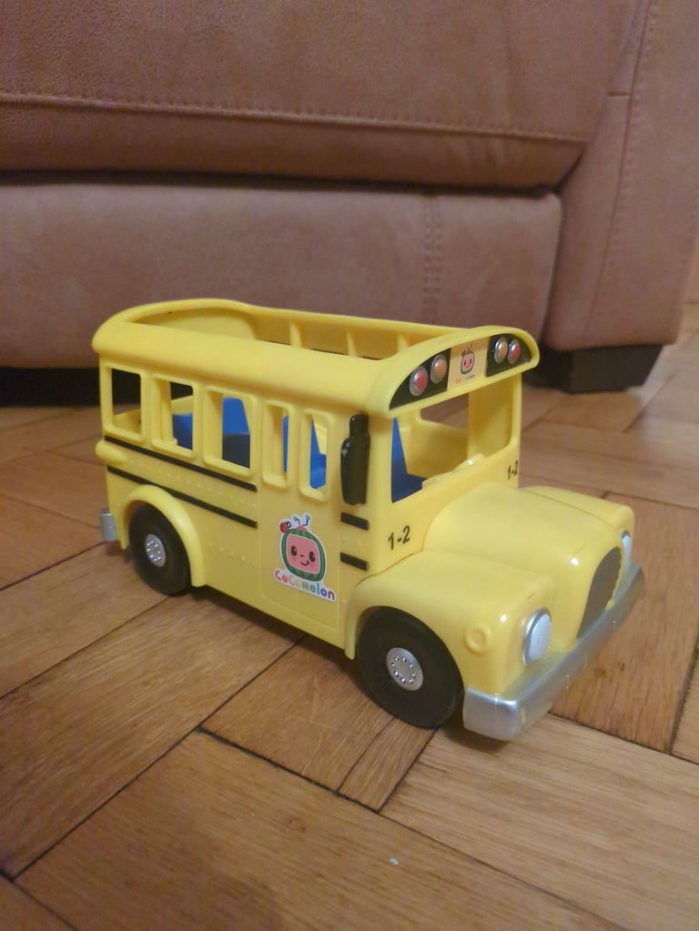 Cocomelon Musical School Bus