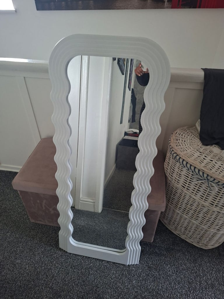 Long mirror white frame