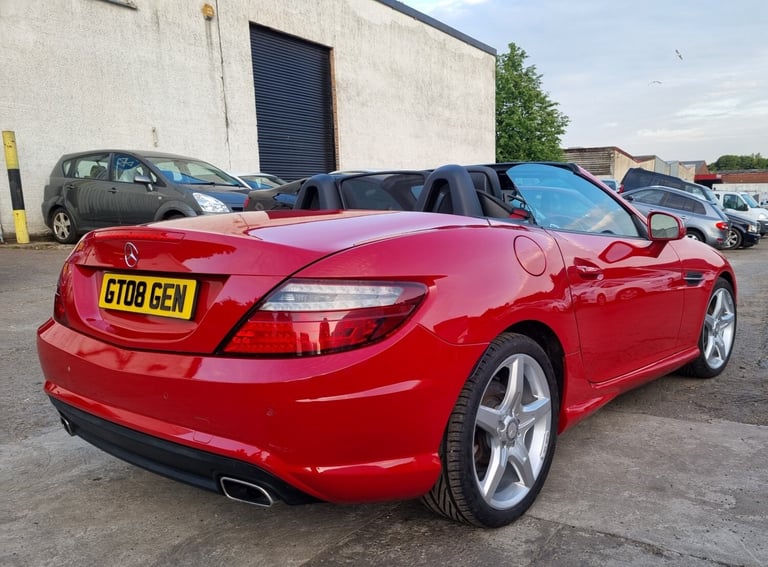 2012 Mercedes-Benz SLK SLK200 BLUEEFFICIENCY AMG SPORT 2-Door Petrol