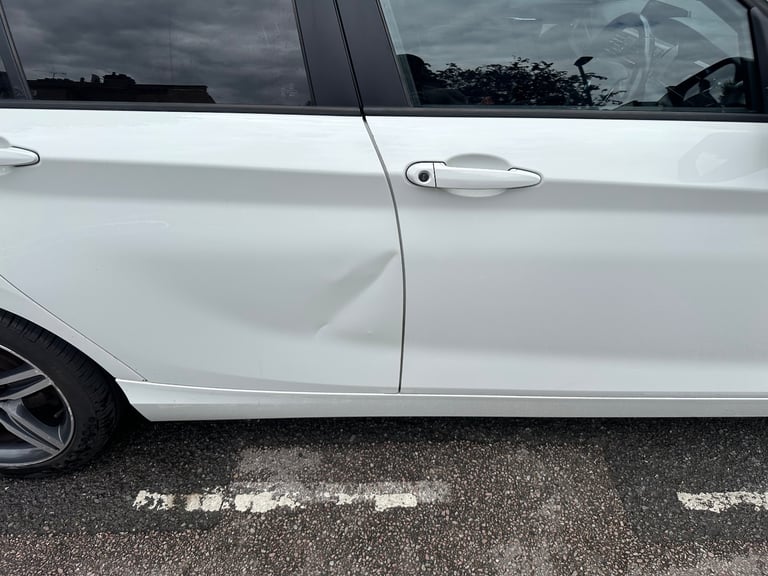 BMW, 1 SERIES, Hatchback, 2012, Manual, 1598 (cc), 5 doors