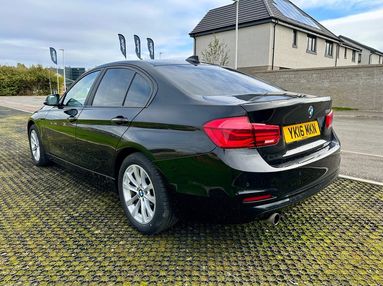 2016 BMW 318i SE Black Saloon Manual LCI ULEZ MOTd
