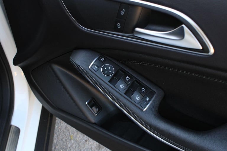 2018 Mercedes-Benz GLA 1.6 GLA200 SE (Executive) Euro 6 (s/s) 5dr ESTATE Petrol Manual