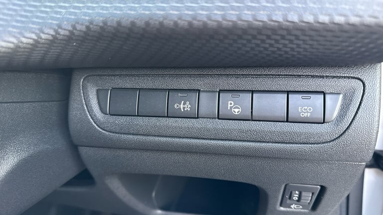 2019 Peugeot 208 1.2 PureTech Tech Edition Hatchback 5dr Petrol Manual Euro 6 (s/s) (82 ps) Hatch...