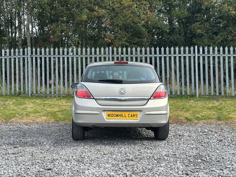 VAUXHALL ASTRA 1.6 i 16v Life 2009