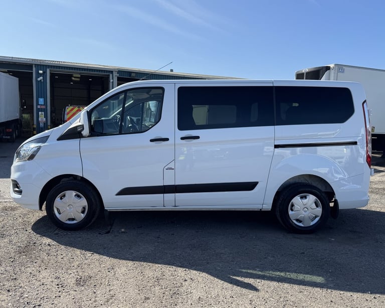 2023 Ford Transit Custom 2.0 EcoBlue 130ps Low Roof Trend 9 Seat MPV MPV Diesel Manual