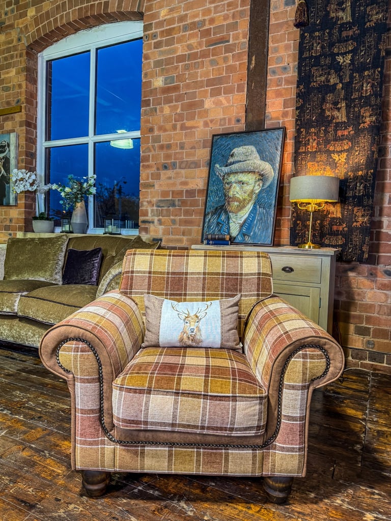 County Living Accent Armchair -Excellent Condition 