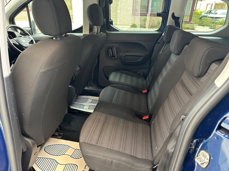 2020 Vauxhall Combo Life 1.5 Turbo D BlueInjection Energy Auto Euro 6 (s/s) 5dr MPV Diesel Automatic