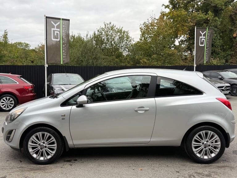 2015 Vauxhall Corsa 1.4 SE 3dr HATCHBACK PETROL Manual