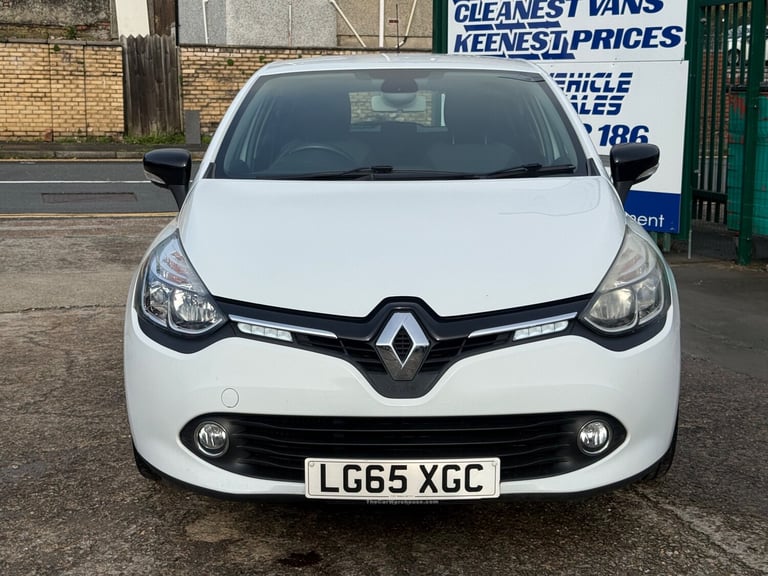 2015 Renault Clio 1.5 dCi Dynamique S Nav Hatchback 5dr Diesel Manual Euro 6