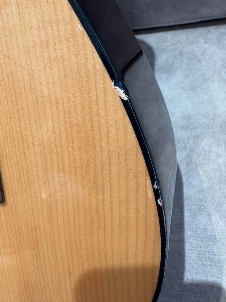 Junior half-size natural classical guitar with bag