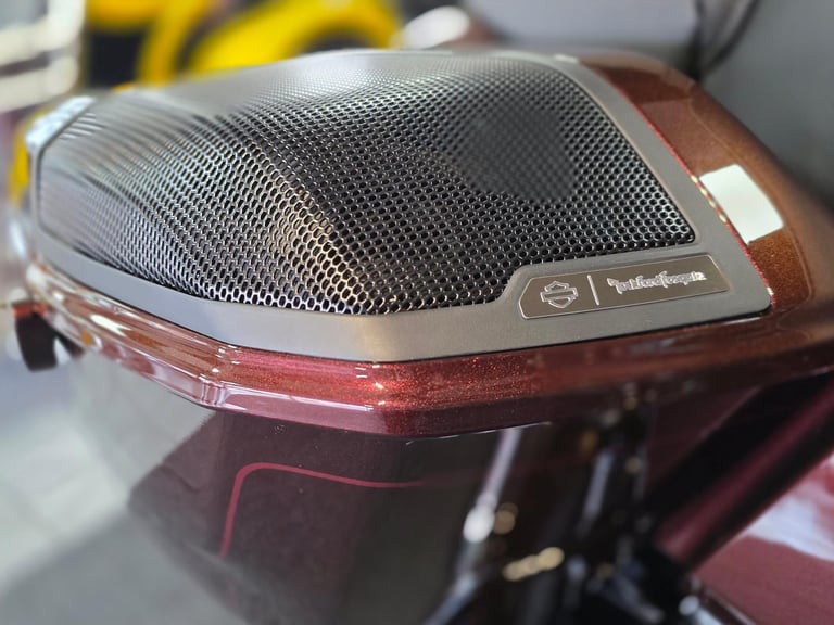 2025 HARLEY-DAVIDSON STREET GLIDE CVO FLHXSE 1982cc 121 650 MILE'S BAGGER