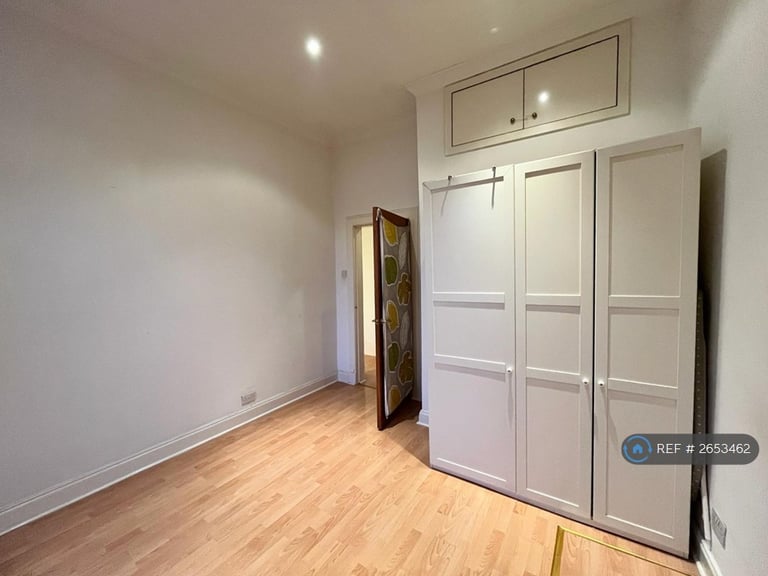 1 bedroom flat in Ibrox Street, Glasgow, G51 (1 bed) (#2653462)
