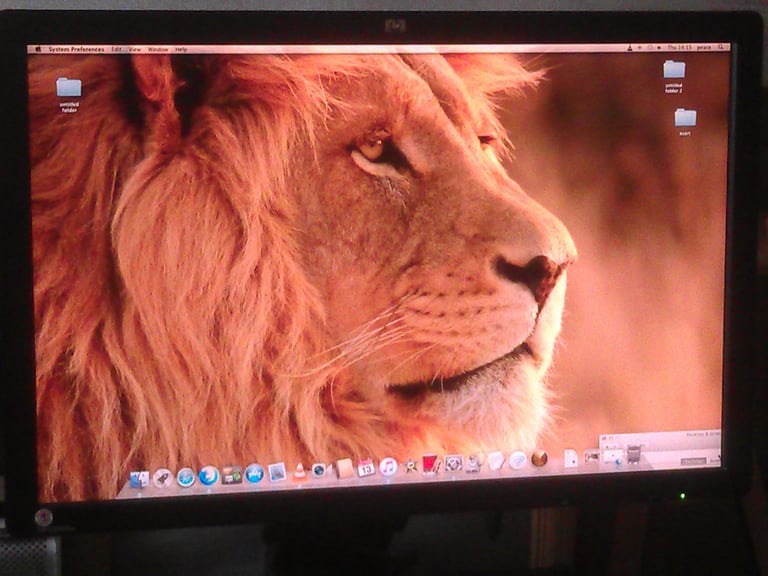 HP L2445w 24-inch widescreen LCD Monitor + free HP 3180 PRINTER - SCANER- COPIER with ink