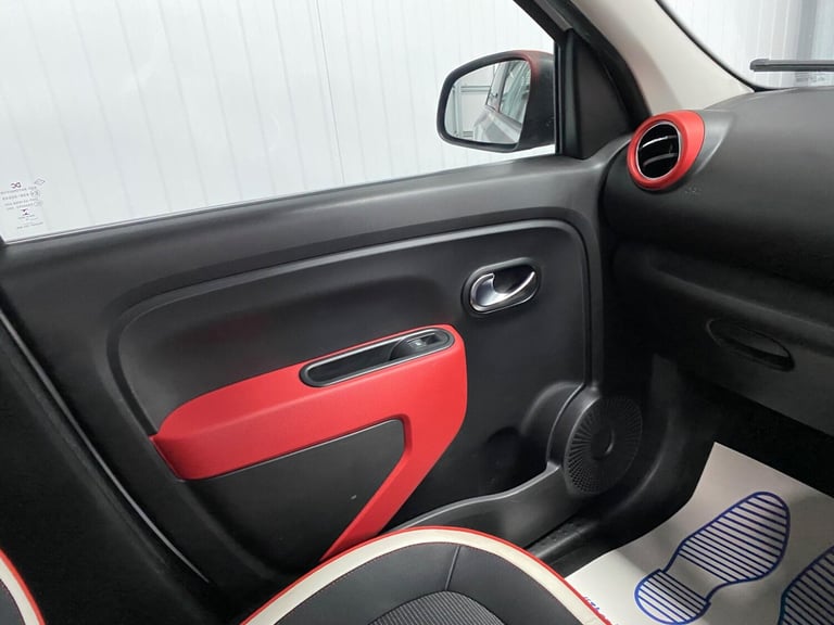 2015 Renault Twingo 0.9 TCe ENERGY Dynamique S Euro 6 (s/s) 5dr HATCHBACK Petrol Manual